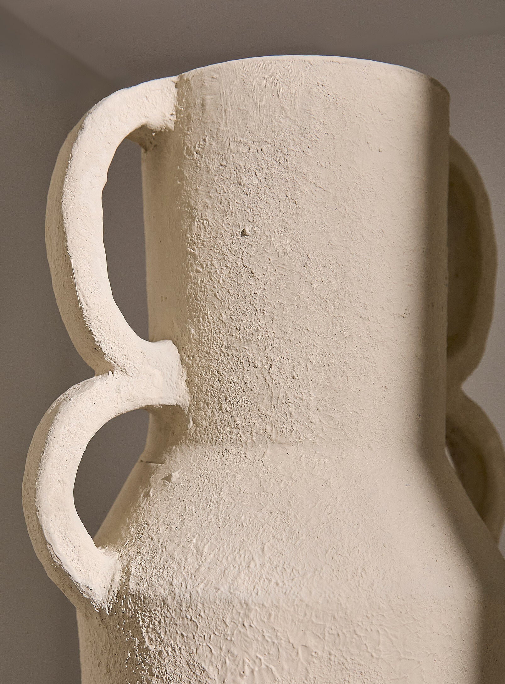 Poseidon Vase - Cream | Vase Poséidon - Crème