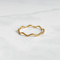 NAÏA | 18k Gold-plated stainless steel corrugated ring | LUNAKI DESIGN